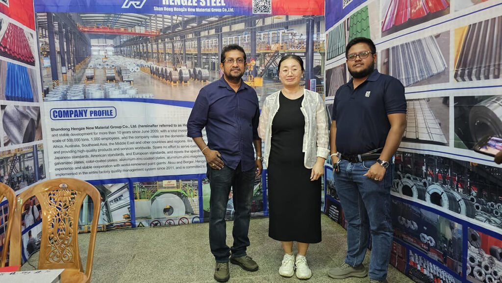 Hengze Steel at Sri Lanka Expo 2025 2 Group photo with partners at the Expo